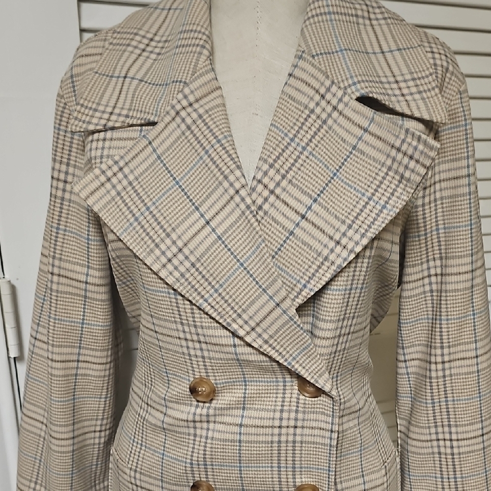 Bagatelle Beige Plaid Trench Coat - Picture 2 of 12